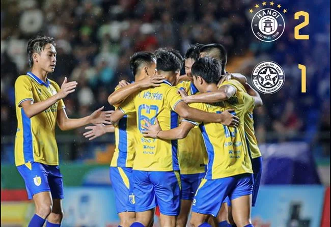 Hình ảnh minh họa các quy tắc trò chơi và hành vi bị cấm, nhấn mạnh sự công bằng và an toàn trong game bài trực tuyến